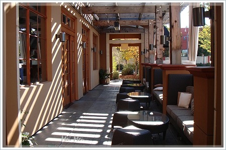 parkPlace_patio.JPG