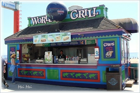 santaCruzBeach_grill.JPG