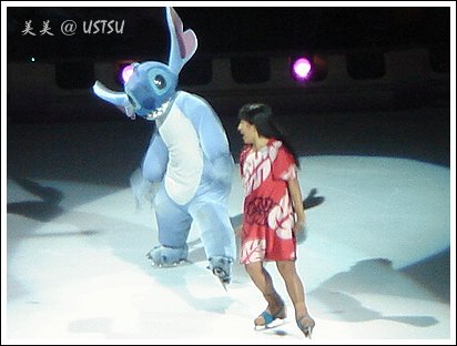 disneyOnIce_aloha.jpg