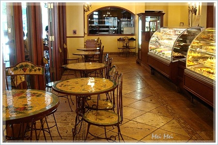 cocolaBakery_inside.JPG