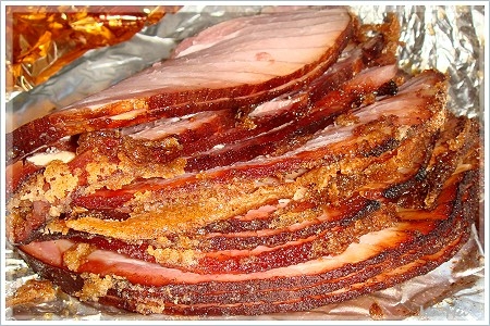 honeybakedHam_slices.JPG