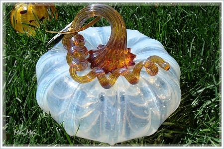 glassPumpkin_transparent.JPG