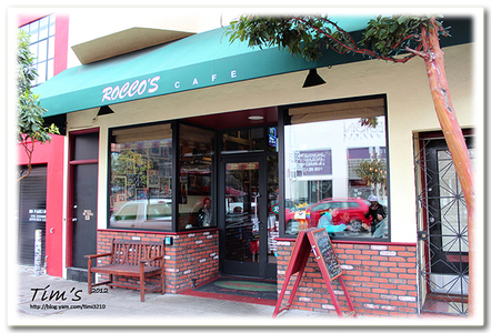 01. Rocco\'s Cafe.JPG