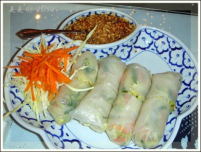 krungSiam_springRoll.jpg