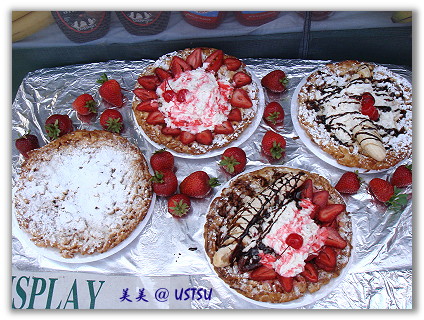 strawberryFestival_funnelCakes.JPG