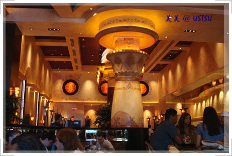 cheesecakeFactory_inside.JPG