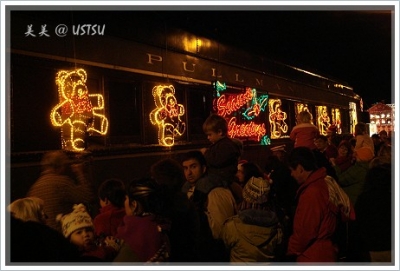 holidayTrain_train2.JPG