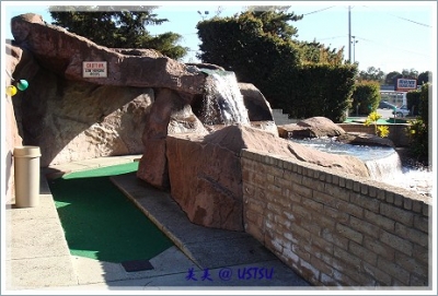 malibuGolf_waterFall.JPG