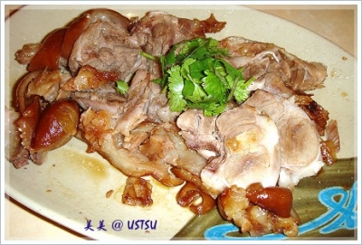 taiwanCafe_porkFeet.JPG