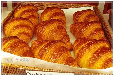 parisBaguette_croissant.JPG