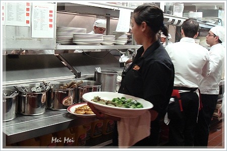 bucaDiBeppo_kitchen.JPG